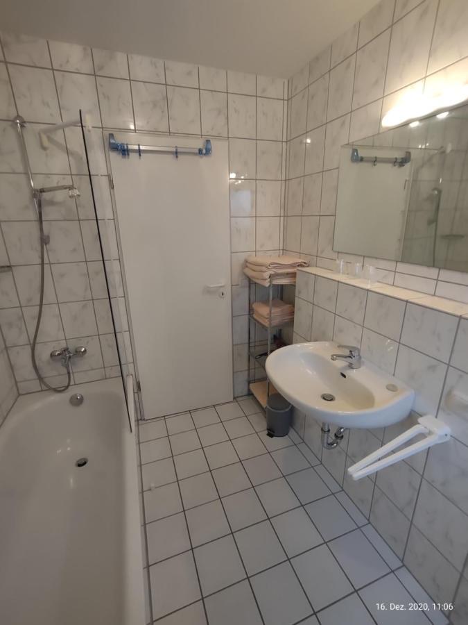 Ferienwohnung Am Hofgarten Langenfeld  Exteriör bild